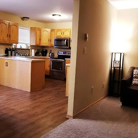 *Amenity-Filled Waterfront Oasis @Saw Creek Estates Near Waterfalls And Hiking* East Stroudsburg Exterior photo